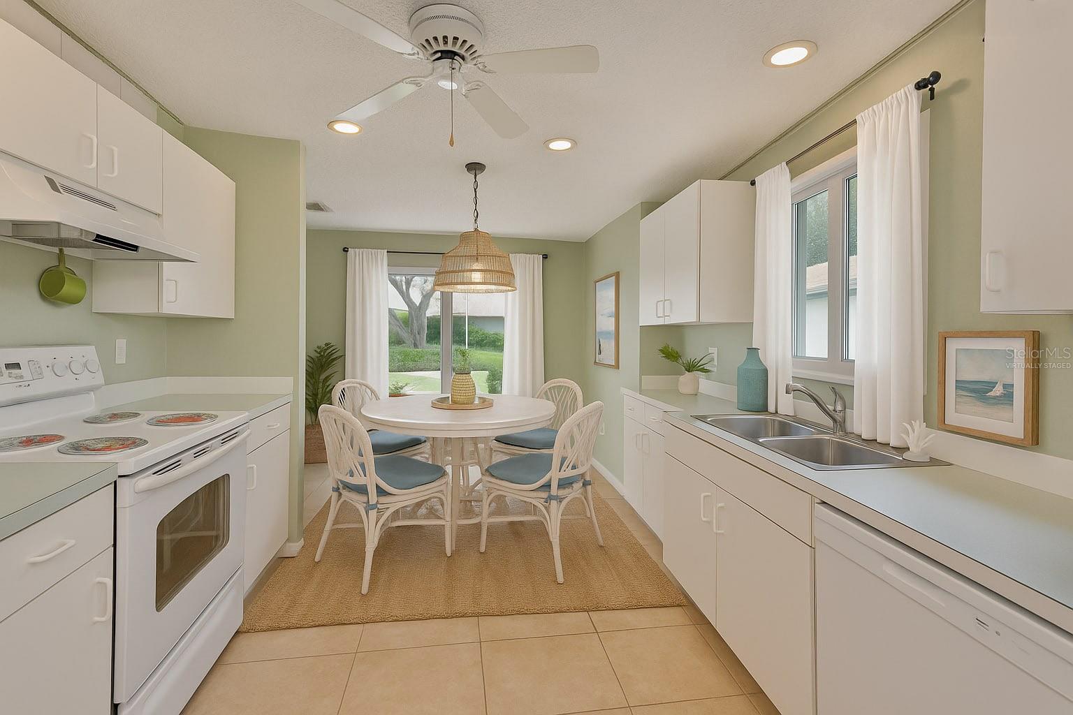 751 MCCALLISTER AVE, SUN CITY CENTER, FL — photo 39
