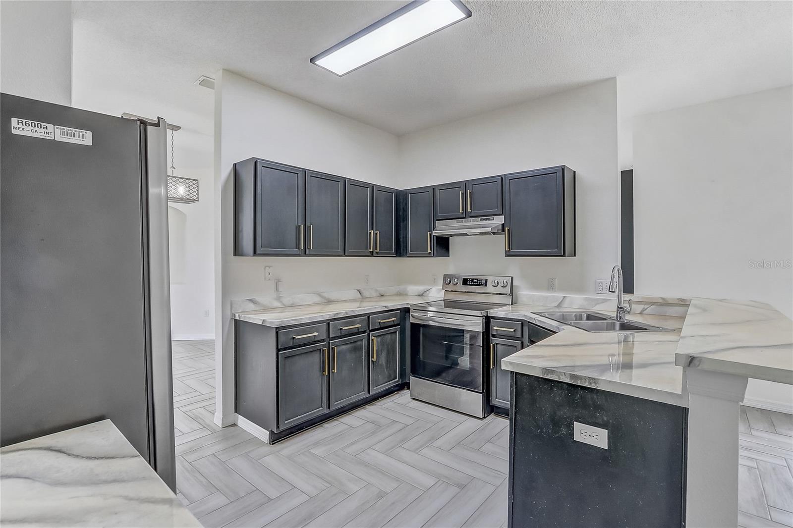 1023 EMBRUN CT, KISSIMMEE, FL — photo 35