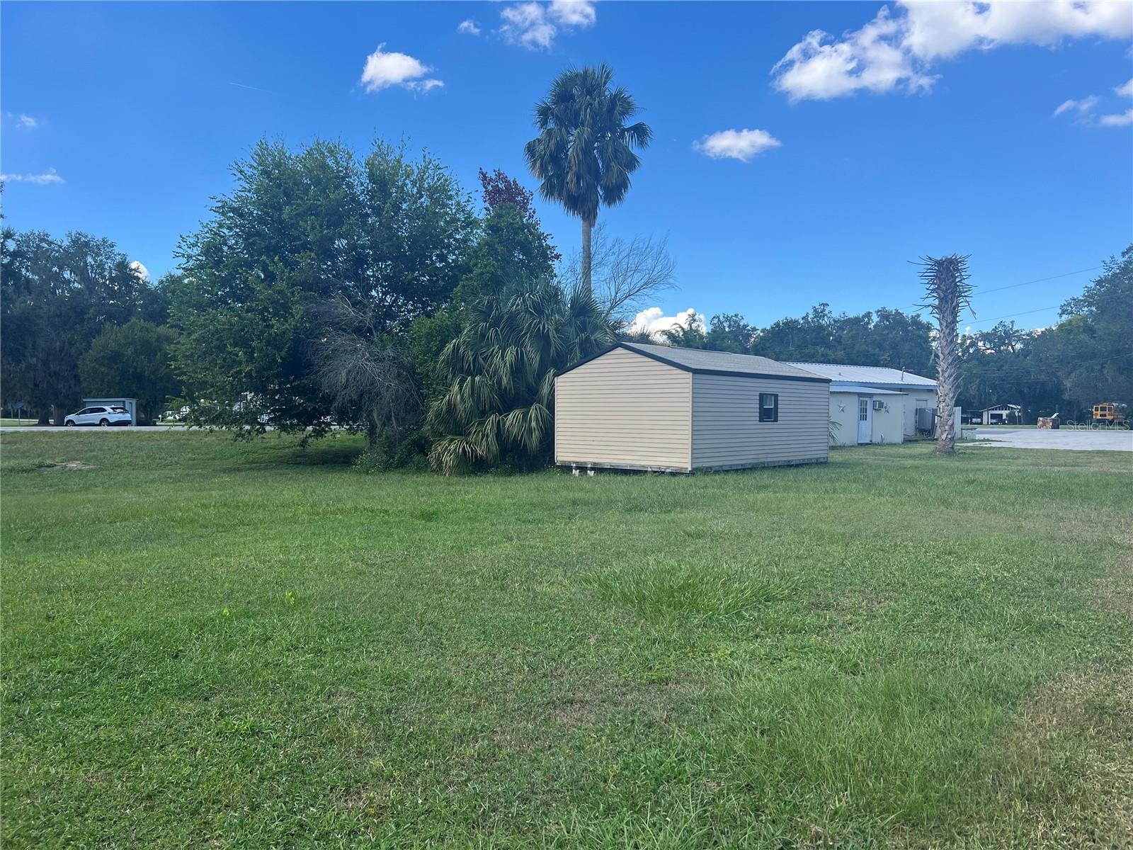 821 S US 301, SUMTERVILLE, FL — photo 10