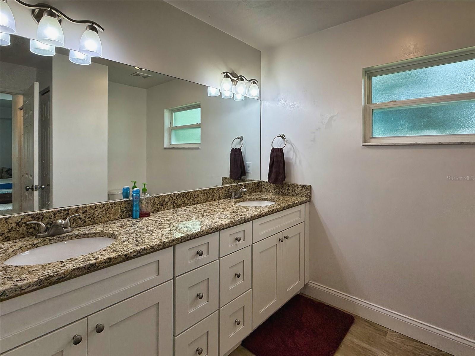1 LLOSEE CT, PALM COAST, FL — photo 35