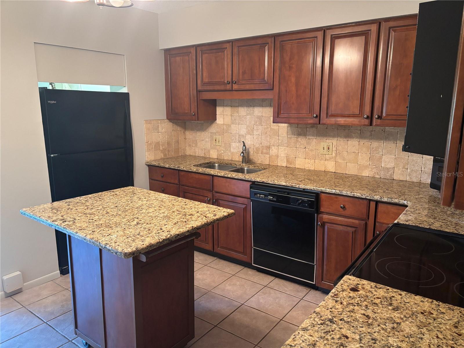6645 1ST AVE N #307, ST PETERSBURG, FL — photo 3