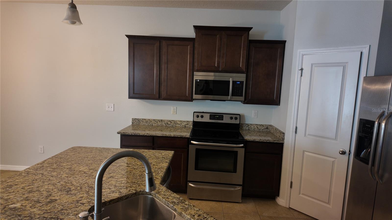 7690 TIMBERVIEW LOOP, WESLEY CHAPEL, FL — photo 14