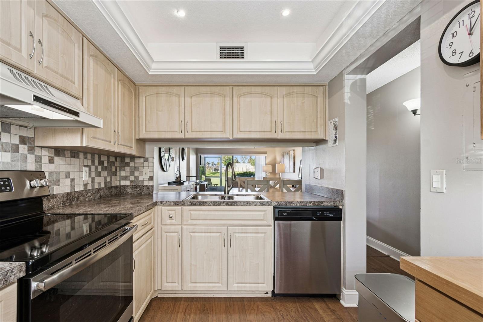 6105 PALMA DEL MAR BLVD S #120, ST PETERSBURG, FL — photo 14