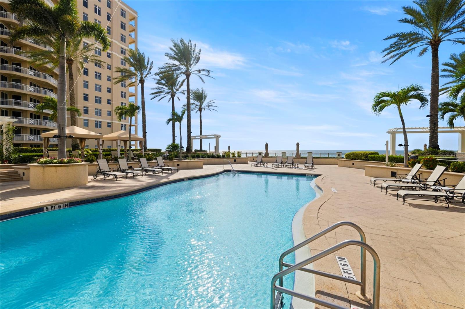 11 BAYMONT ST #909, CLEARWATER BEACH, FL — photo 20