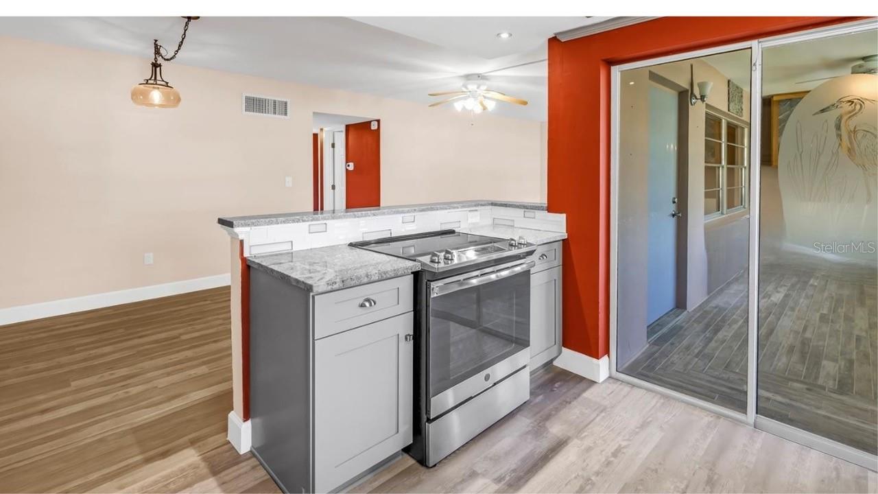 4455 DUHME RD #109, ST PETERSBURG, FL — photo 6