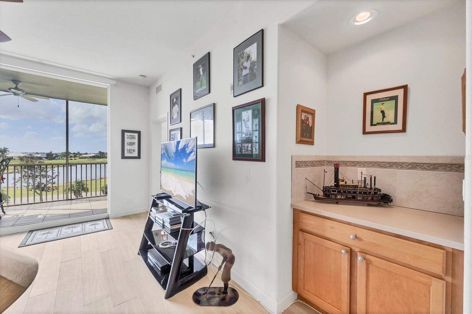 10045 LINKS LN #304, ROTONDA WEST, FL — photo 12