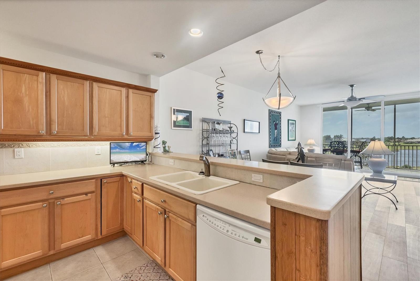 10045 LINKS LN #304, ROTONDA WEST, FL — photo 17