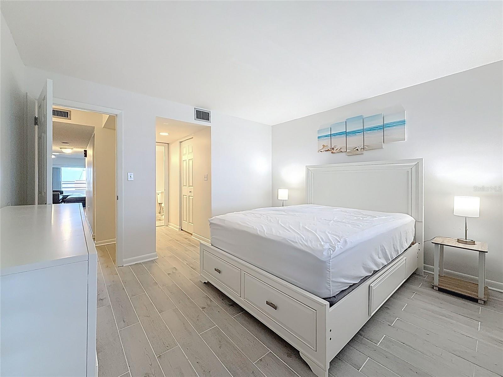 106 1ST ST E #306, ST PETERSBURG, FL — photo 17