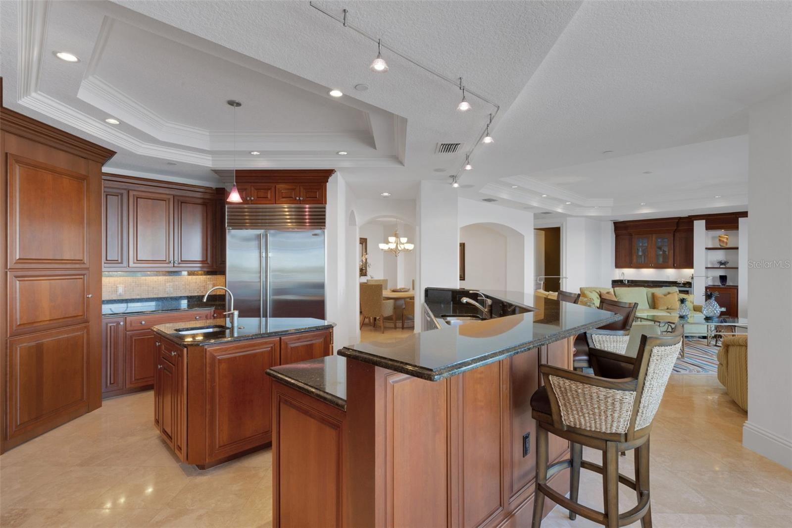 464 GOLDEN GATE PT #403, SARASOTA, FL — photo 32