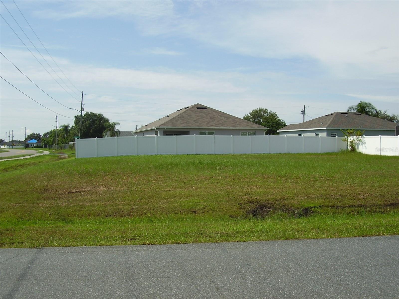 800 CARROUSEL LN, KISSIMMEE, FL — photo 4