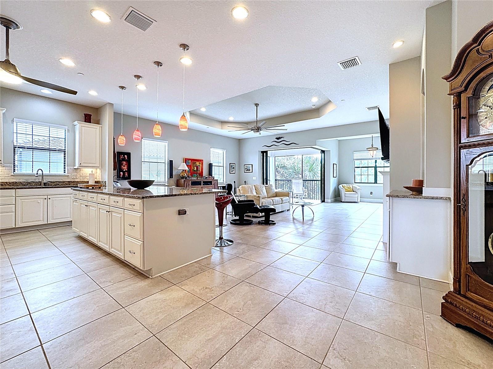 13514 MESSINA LOOP #102, BRADENTON, FL — photo 2