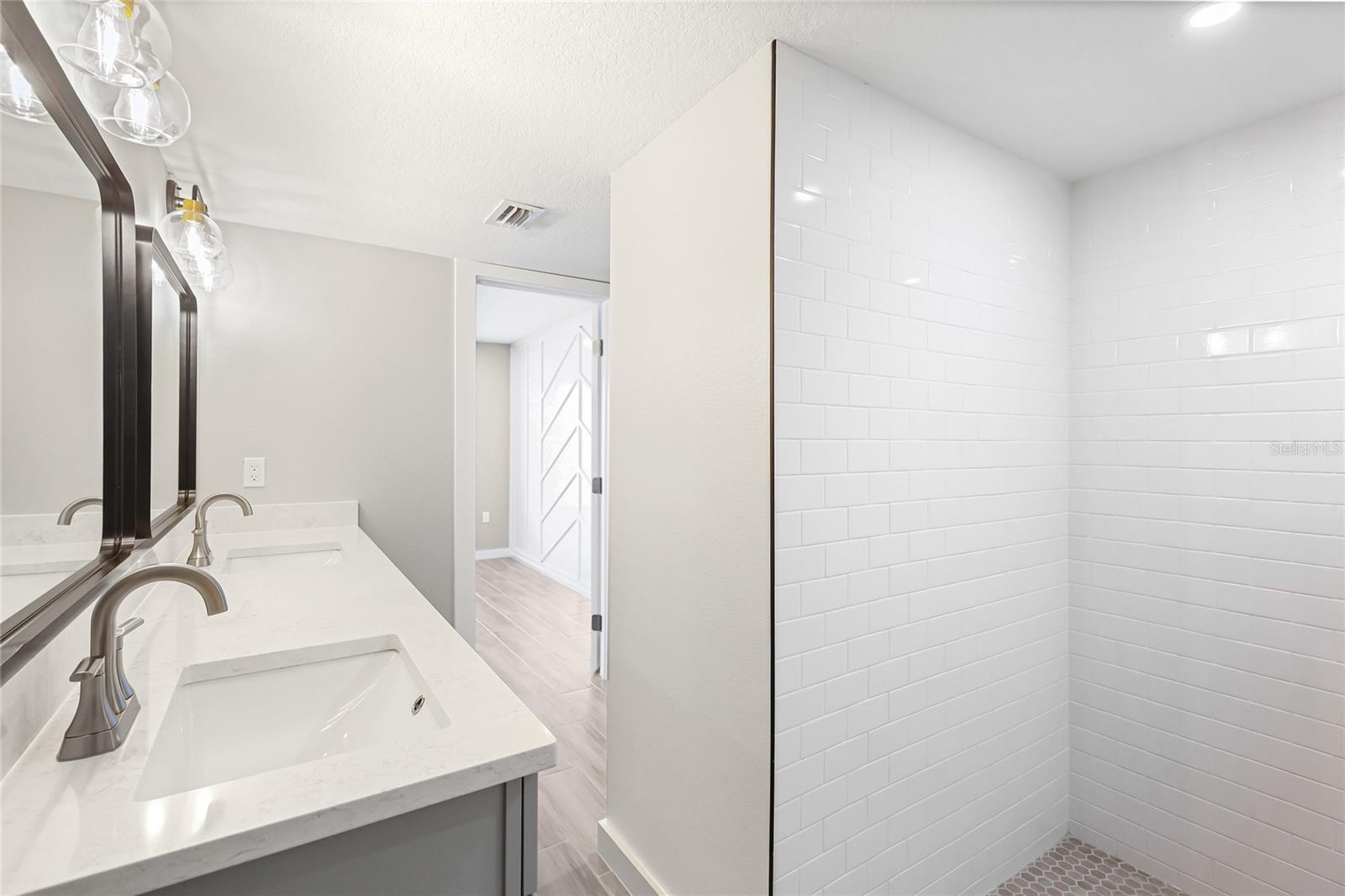 4444 NARRAGANSET TRL #96, SARASOTA, FL — photo 16