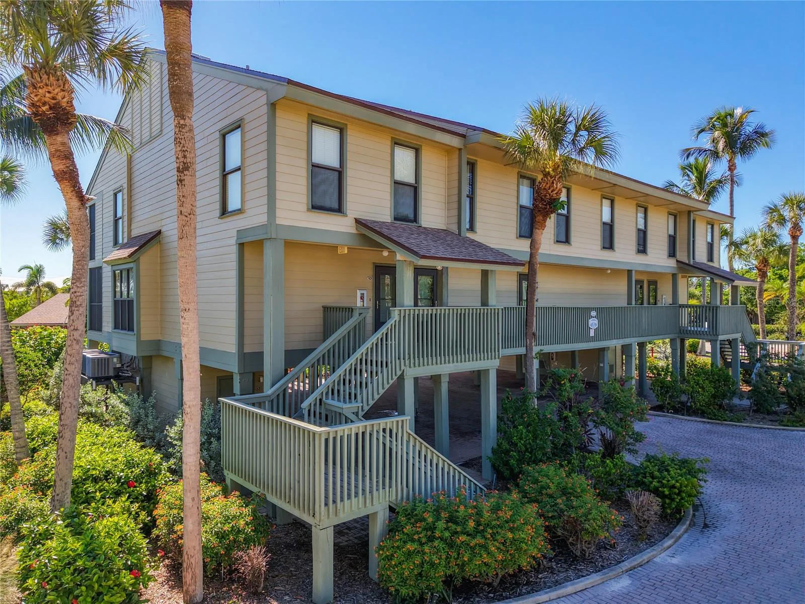 16750 BOCILLA PALMS DR #74, BOKEELIA, FL — photo 1