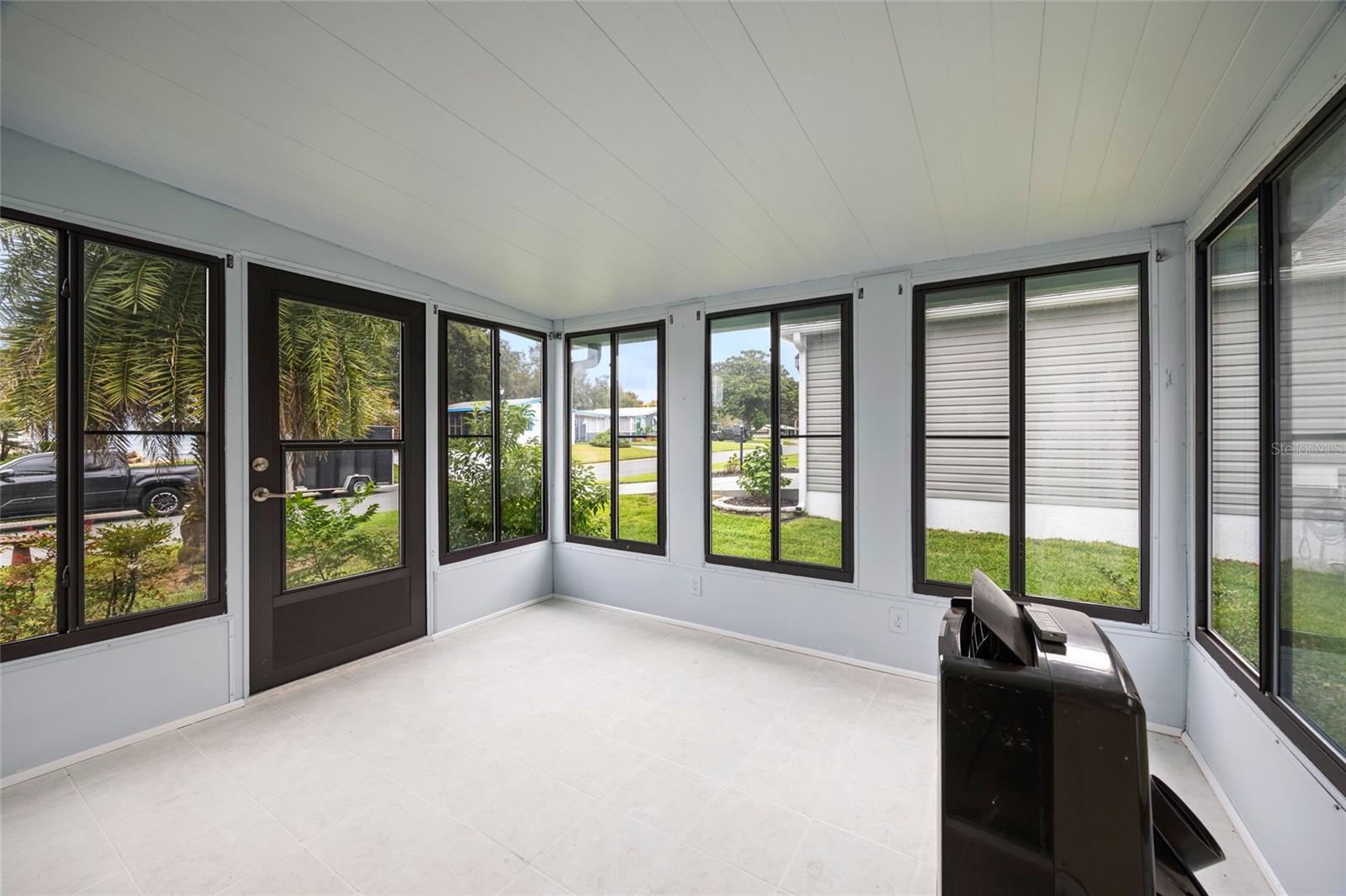 712 JASON DR, LADY LAKE, FL — photo 44