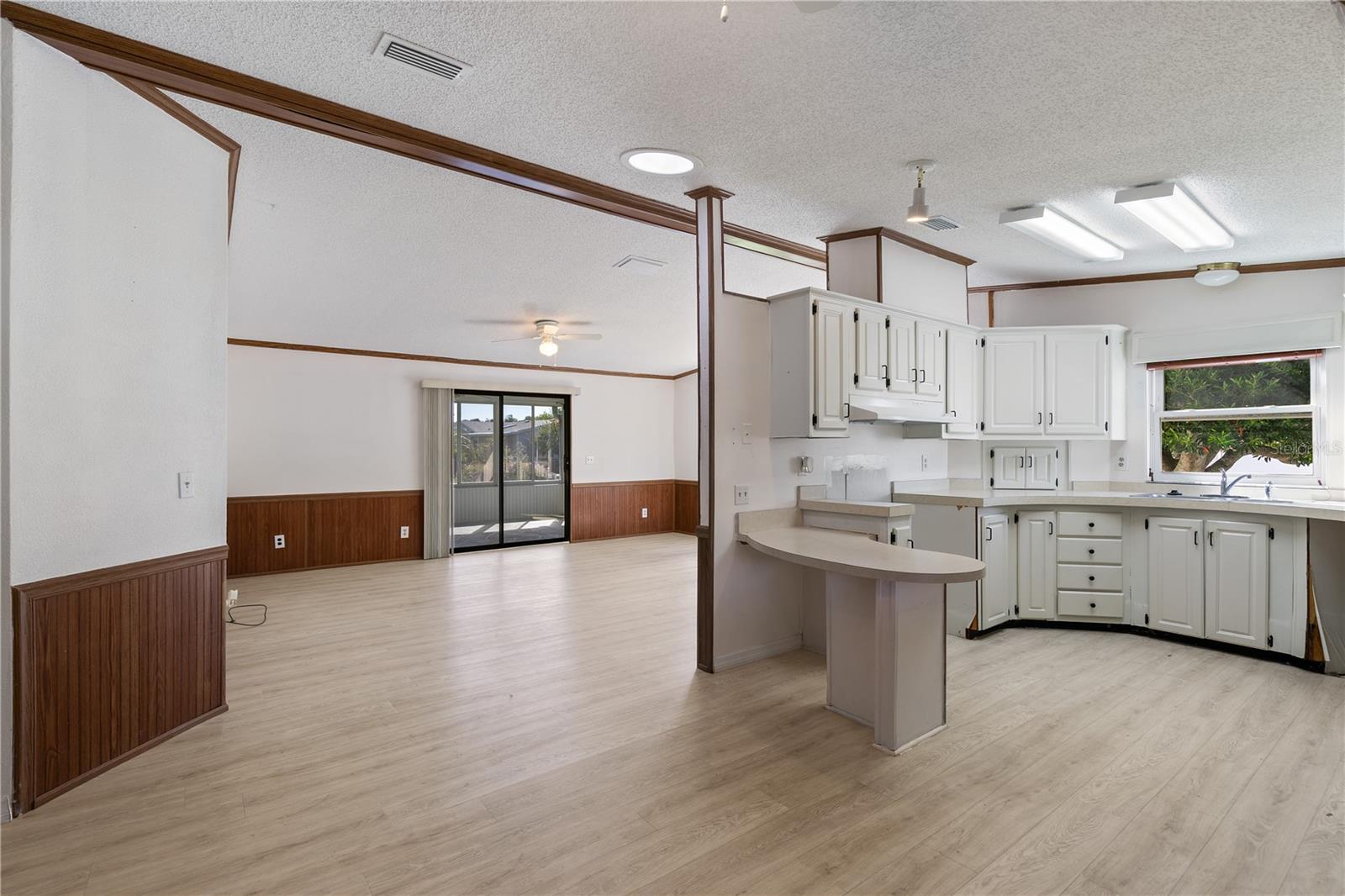 701 HELMSMAN LN, EDGEWATER, FL — photo 8