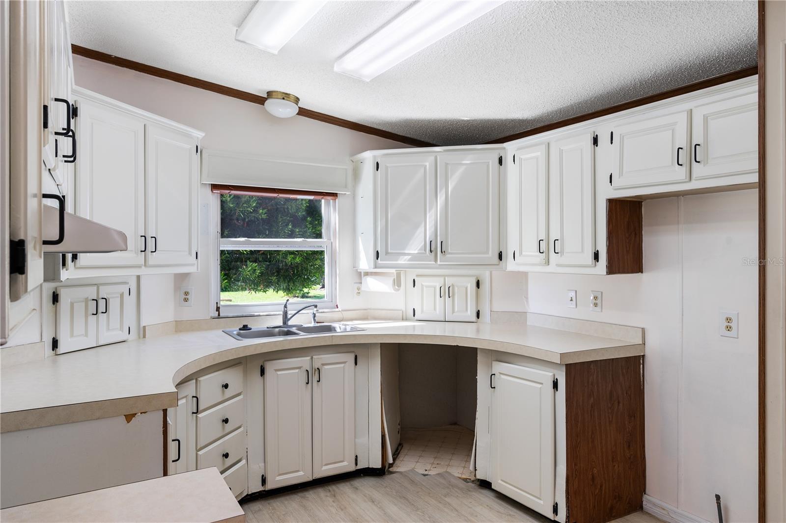 701 HELMSMAN LN, EDGEWATER, FL — photo 19