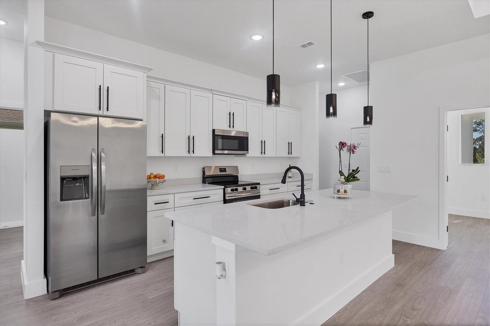 10 MAST DR, PLACIDA, FL — photo 12