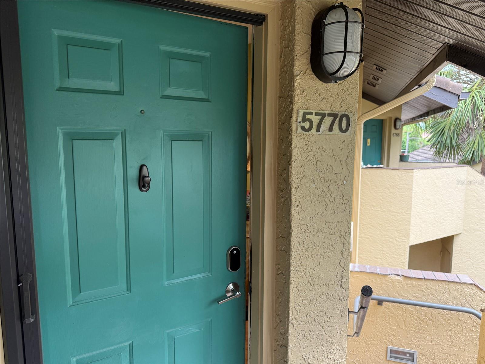 5770 ASHTON LAKE DR #8, SARASOTA, FL — photo 2