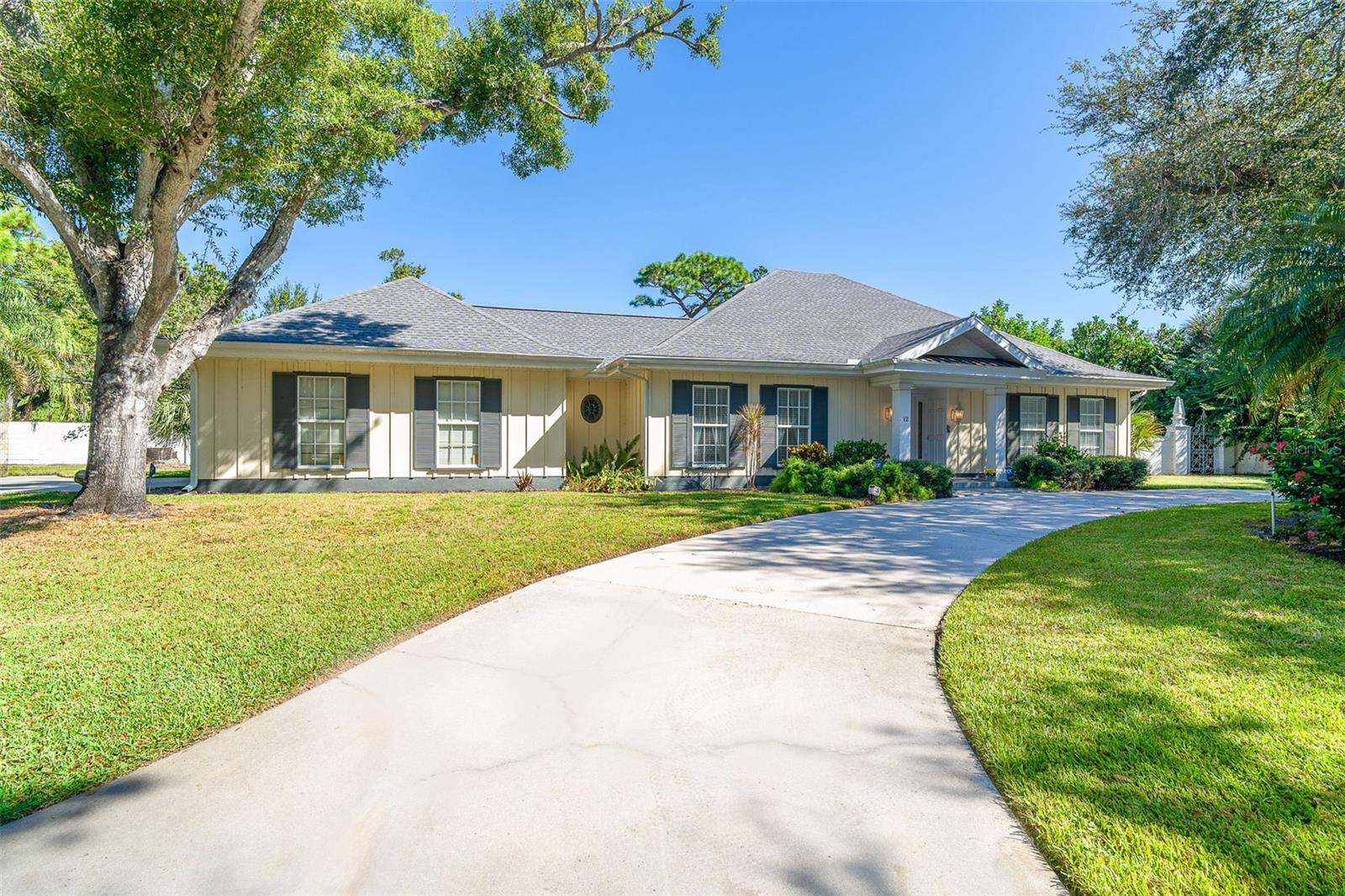 12 GOLF VIEW DR, ENGLEWOOD, FL