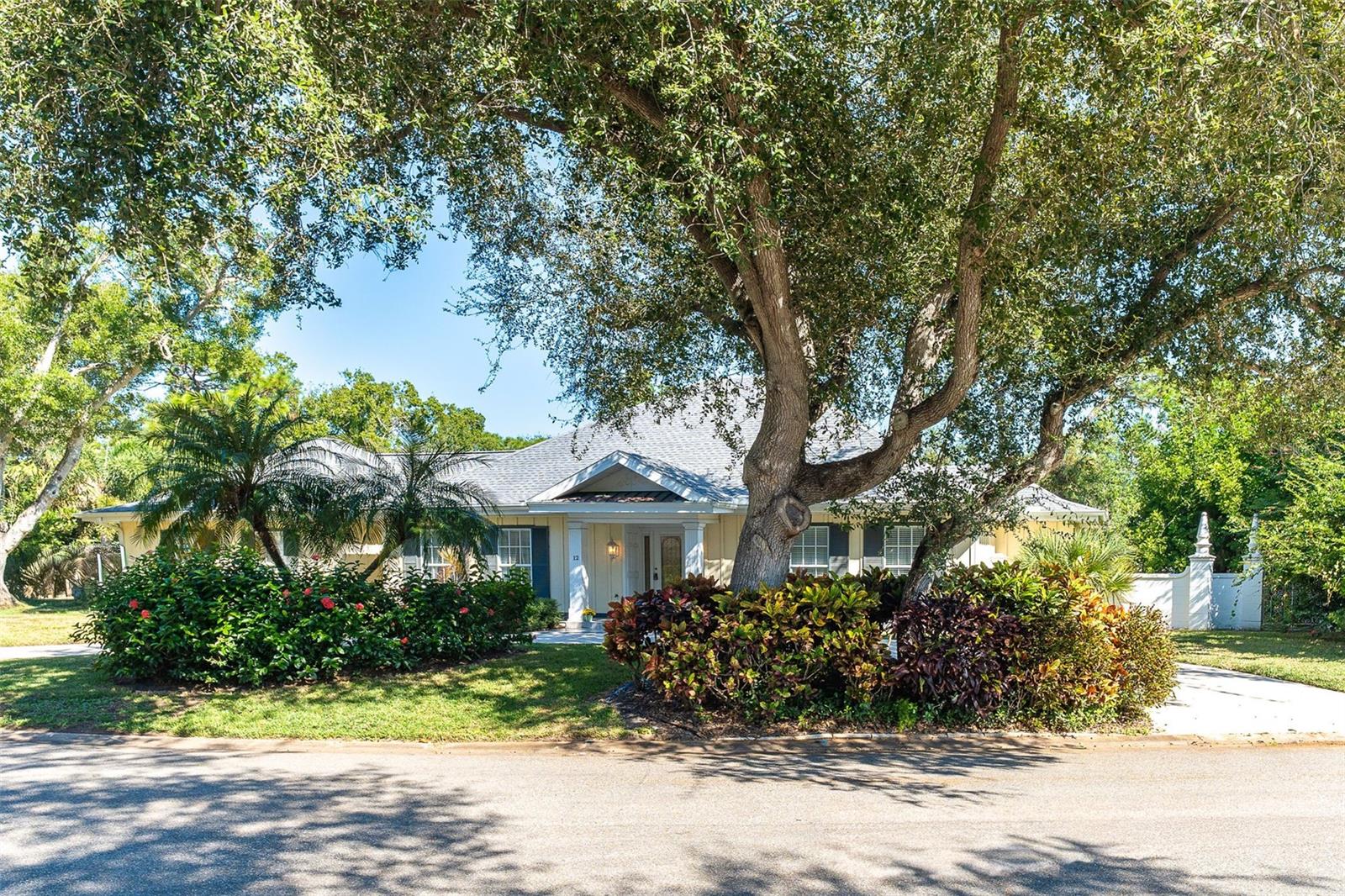 12 GOLF VIEW DR, ENGLEWOOD, FL — photo 3