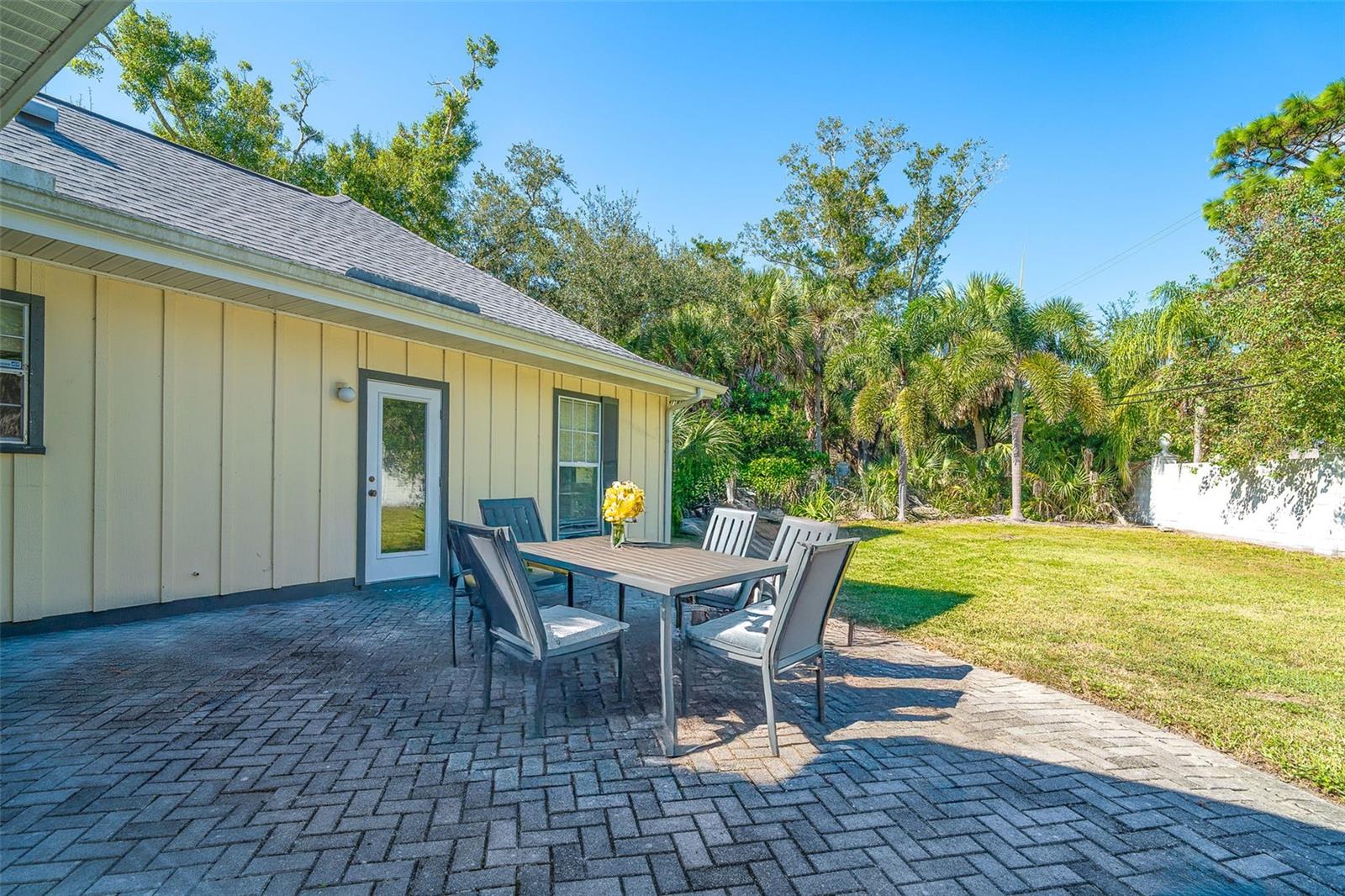 12 GOLF VIEW DR, ENGLEWOOD, FL — photo 31