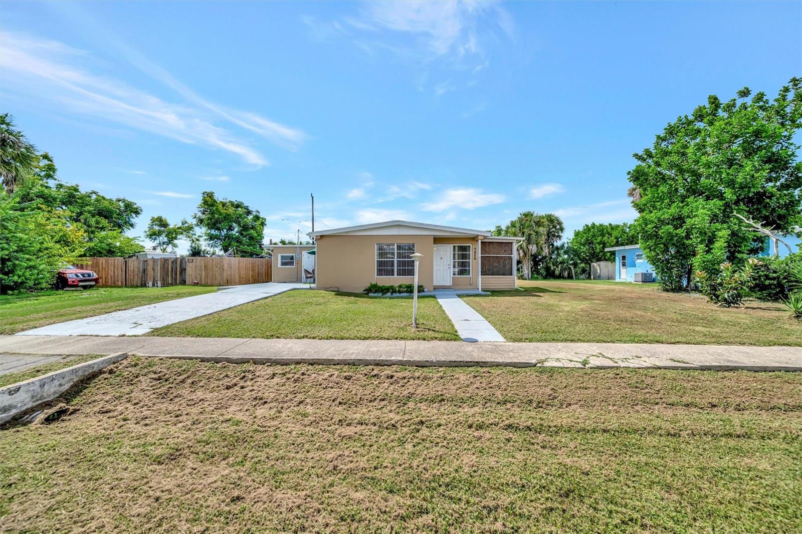 7959 HYDE PARK AVE, NORTH PORT, FL