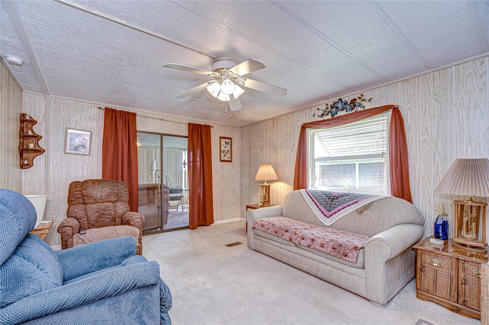 39443 ELGIN DR, ZEPHYRHILLS, FL — photo 8