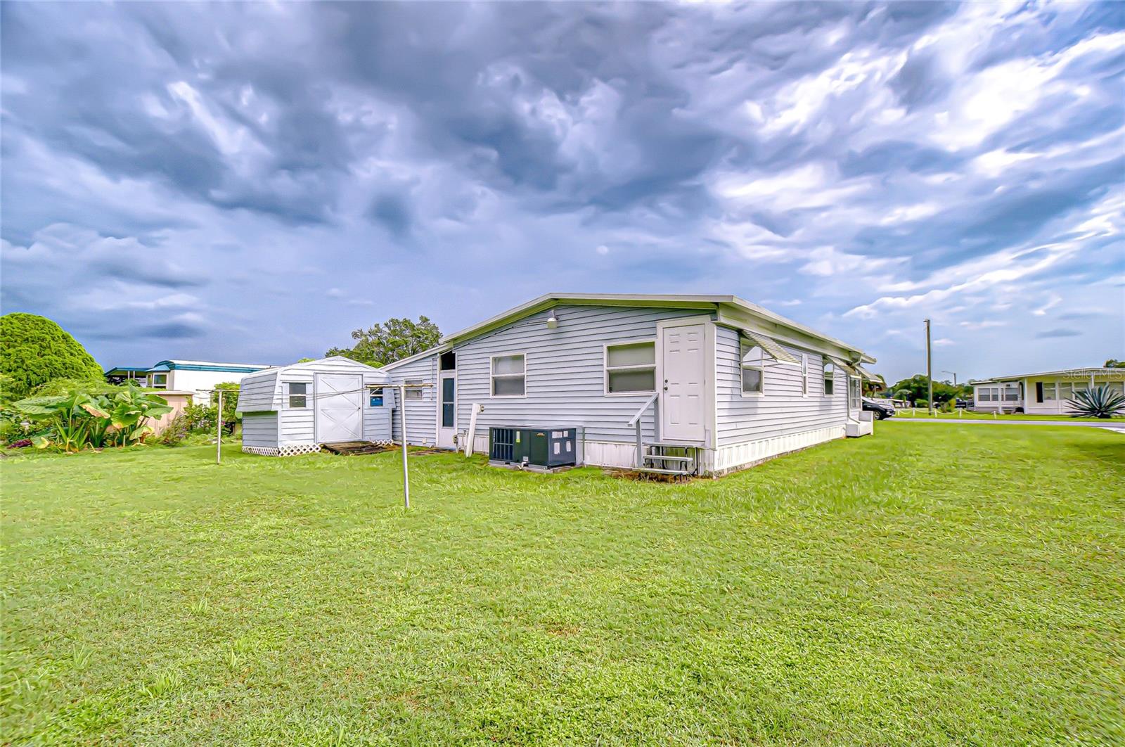39443 ELGIN DR, ZEPHYRHILLS, FL — photo 35