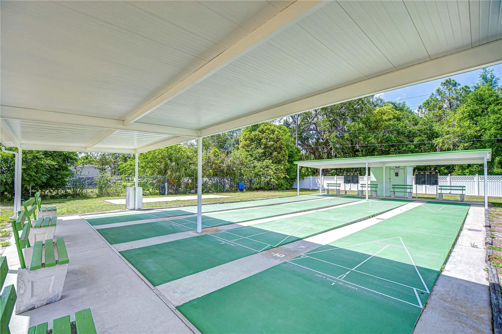 39443 ELGIN DR, ZEPHYRHILLS, FL — photo 40