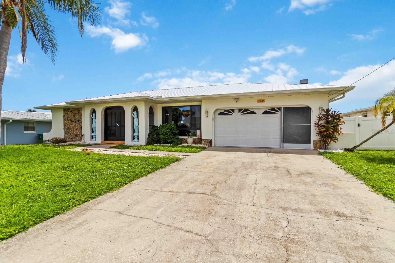 18606 BRIGGS CIR, PORT CHARLOTTE, FL — photo 2