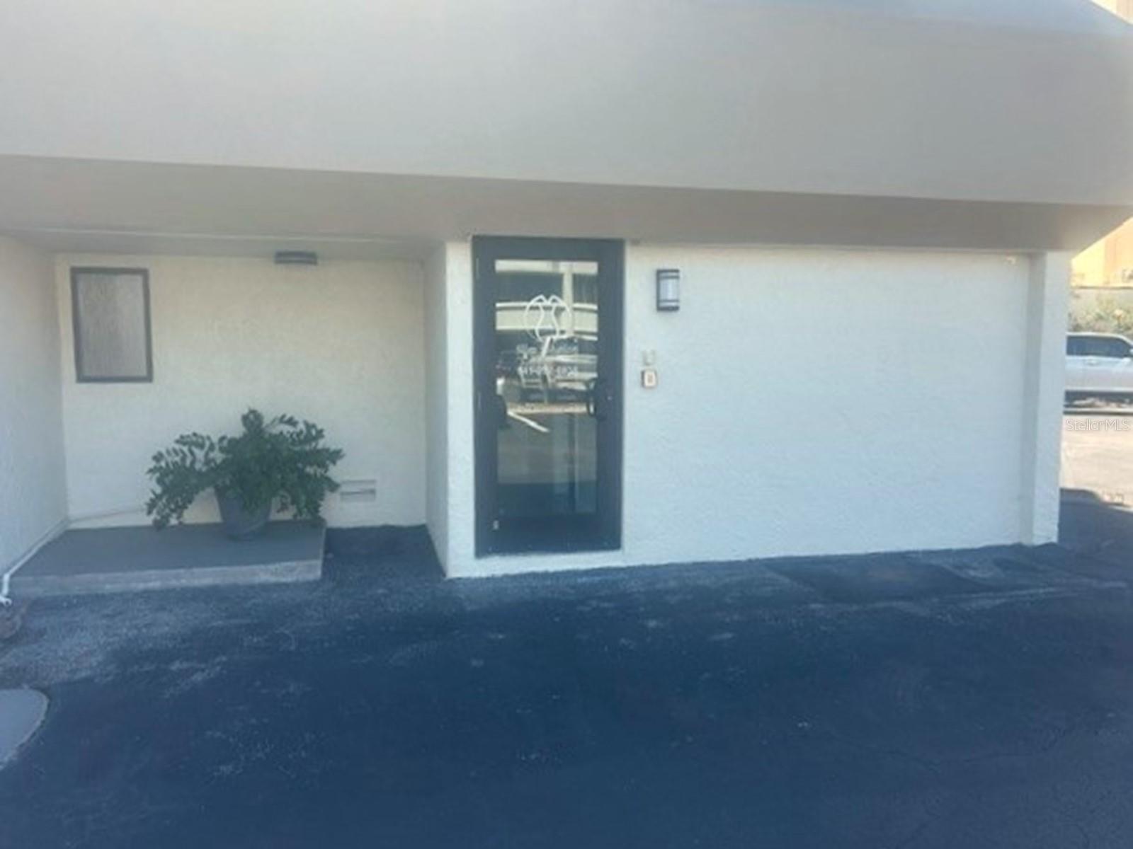 2063 MAIN ST #102, SARASOTA, FL — photo 2