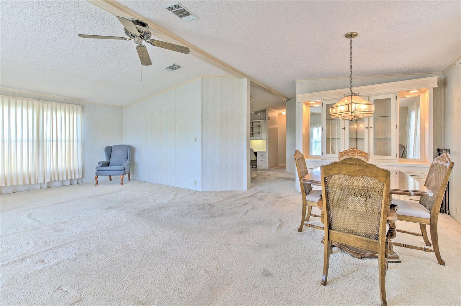 37605 AMIGO DR, ZEPHYRHILLS, FL — photo 10