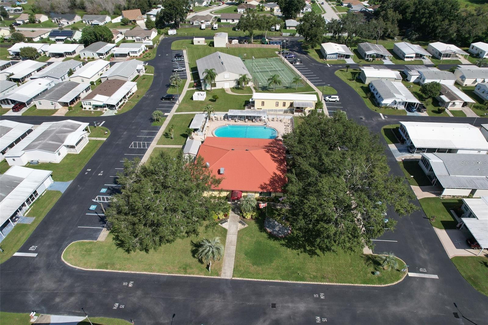 37605 AMIGO DR, ZEPHYRHILLS, FL — photo 37