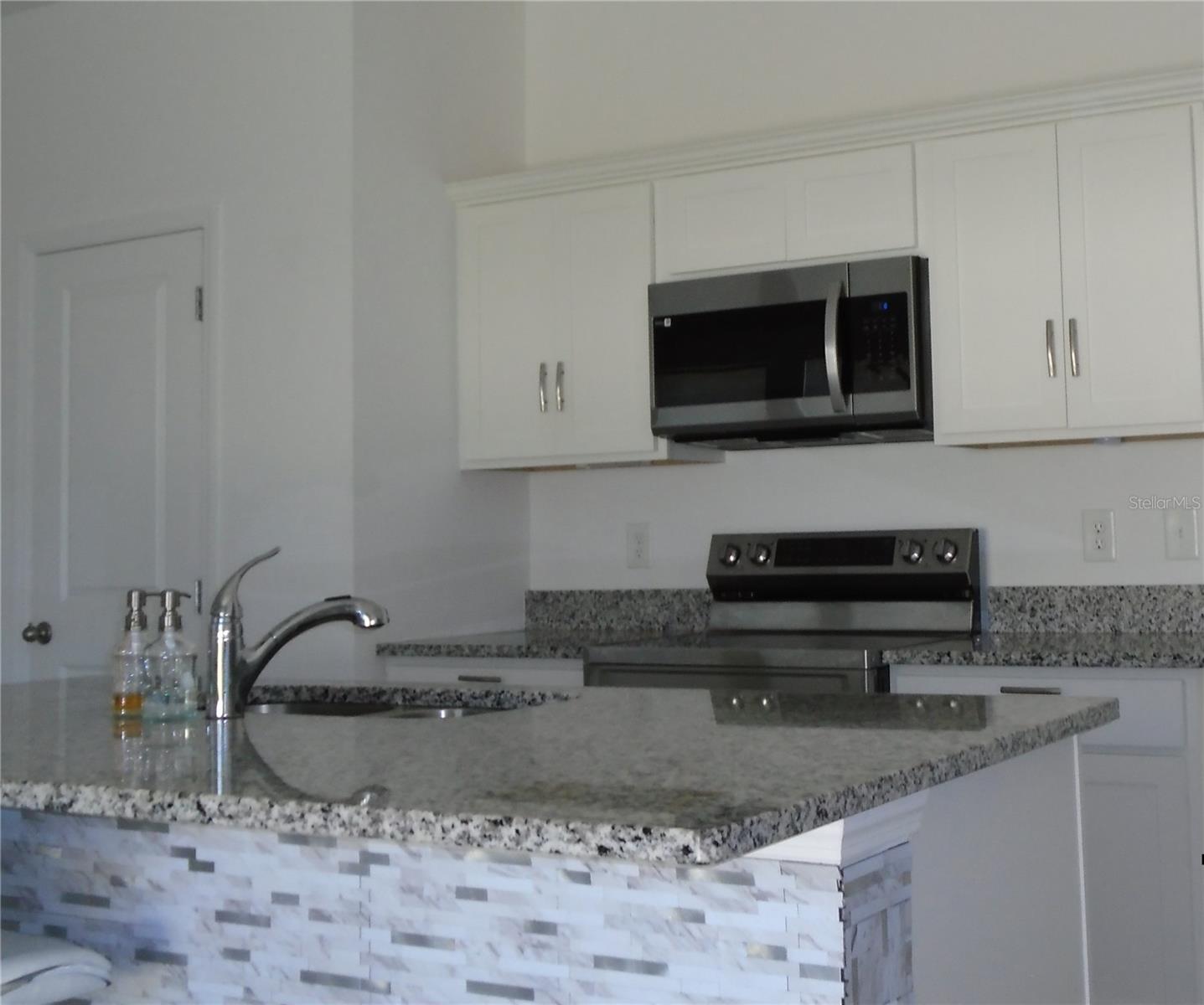 1991 HEMINGWAY CIR, GROVELAND, FL — photo 16
