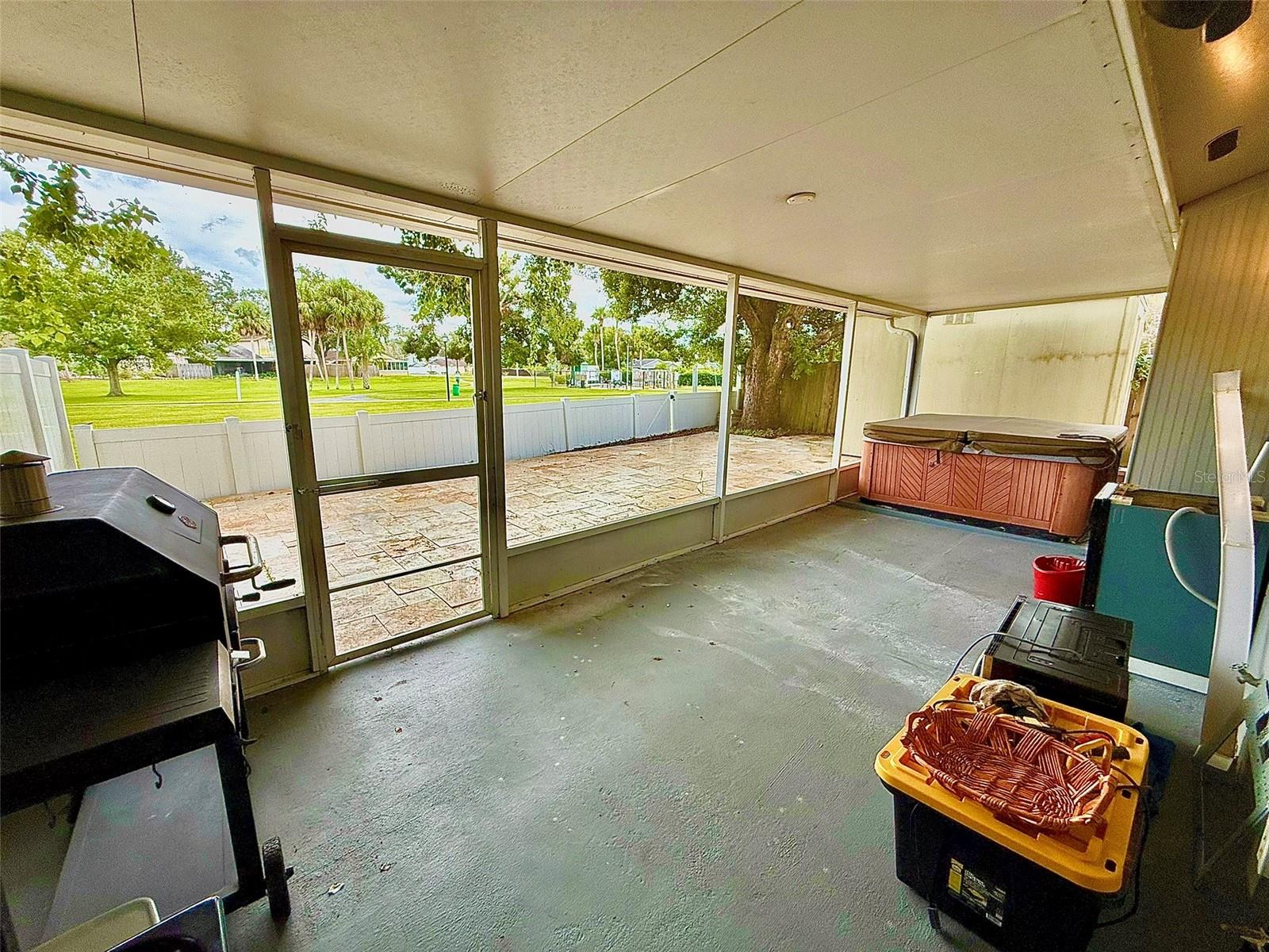 10309 PARKCREST DR, TAMPA, FL — photo 20