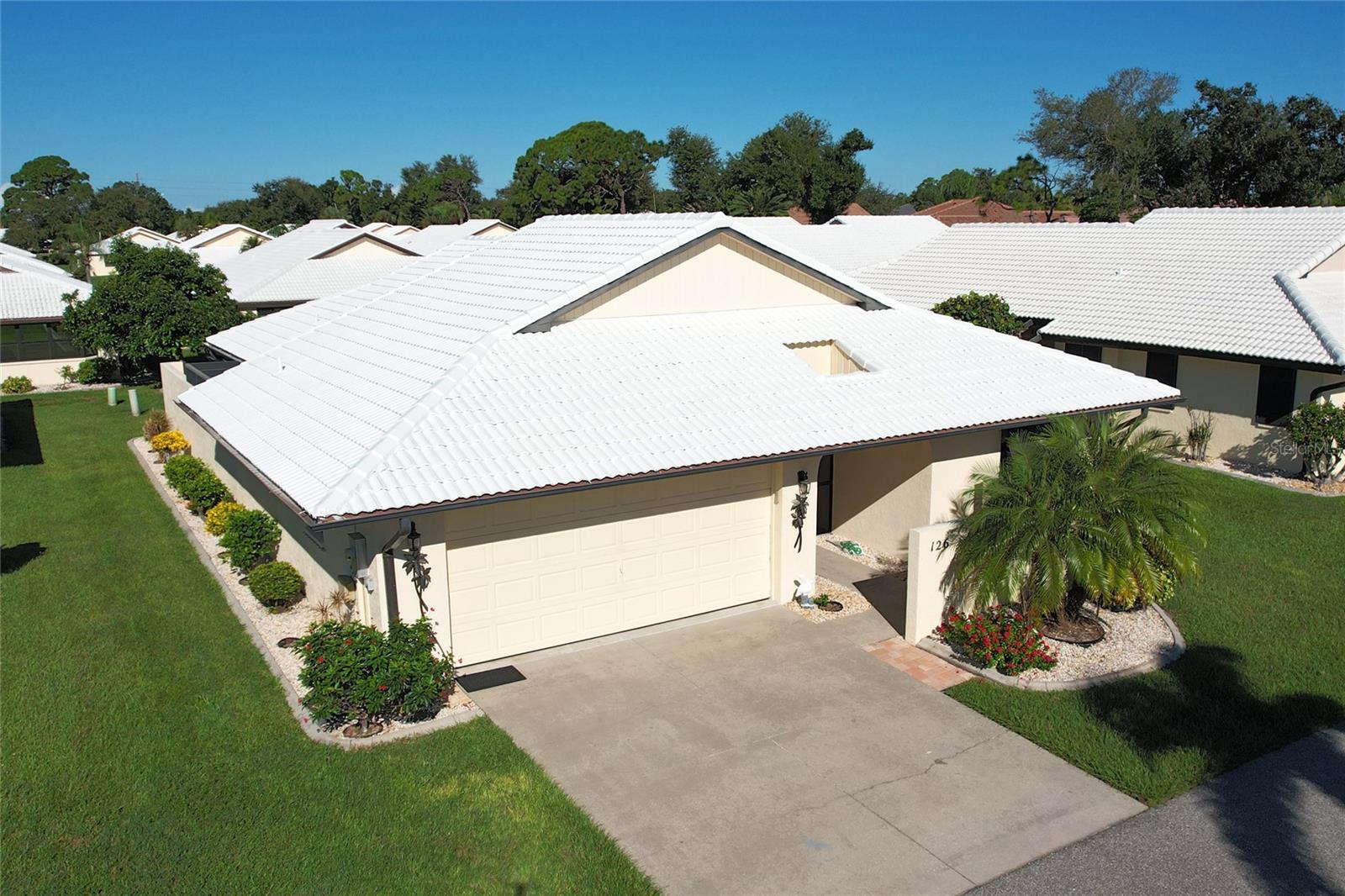 126 SANDSTONE CIR, VENICE, FL — photo 3