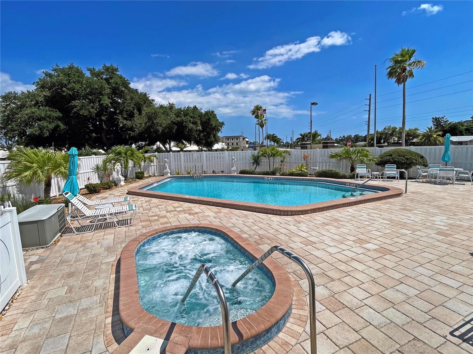 126 SANDSTONE CIR, VENICE, FL — photo 44