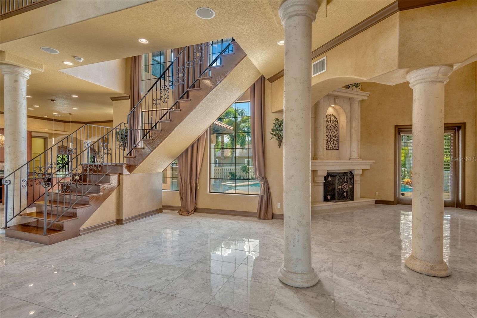 1079 ASHLAND AVE, TARPON SPRINGS, FL — photo 9