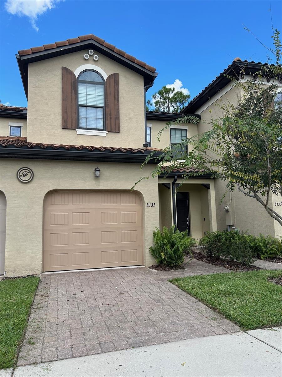 8135 ROSEVILLE BLVD, DAVENPORT, FL