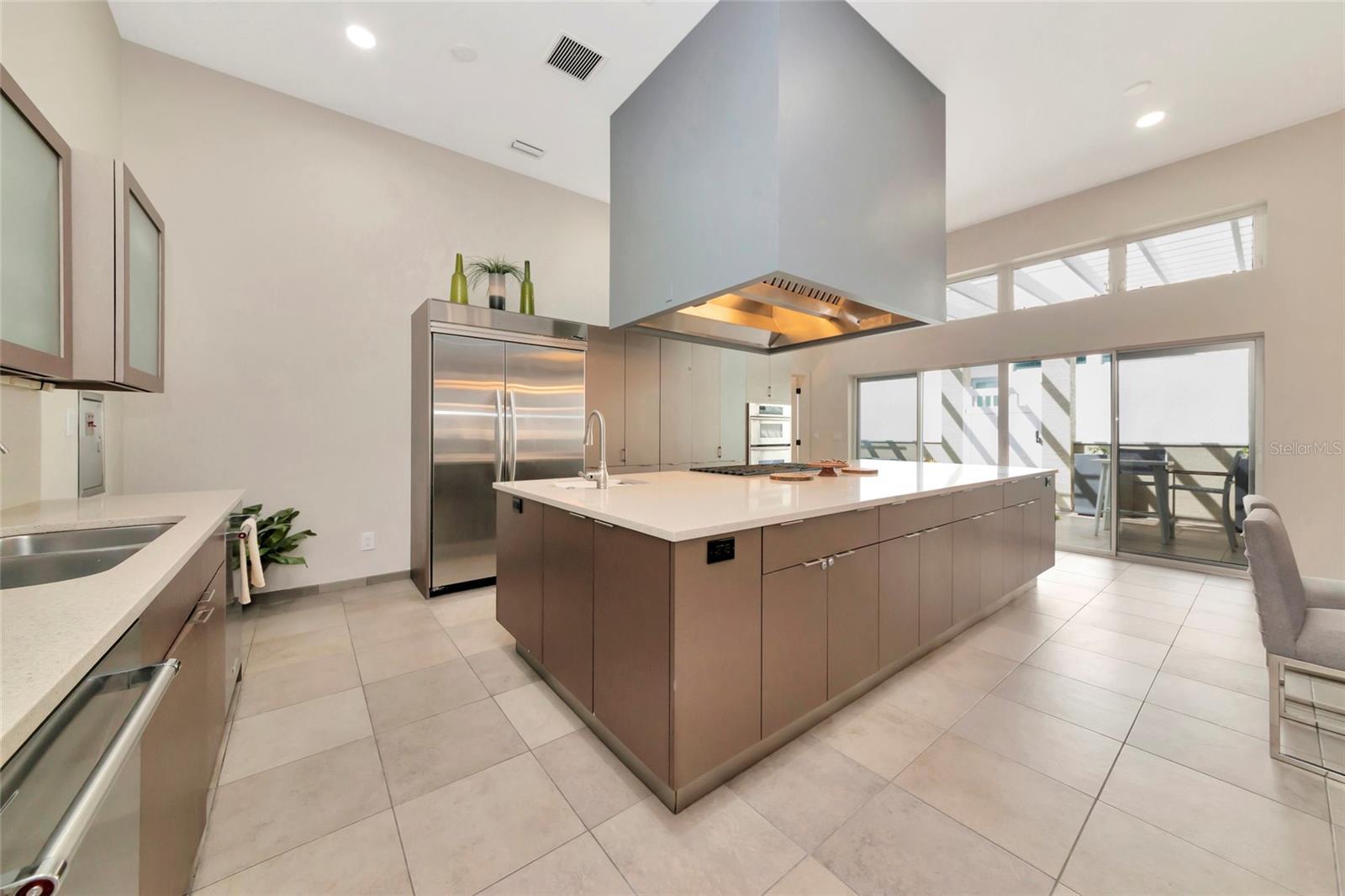 1345 2ND ST, SARASOTA, FL — photo 68