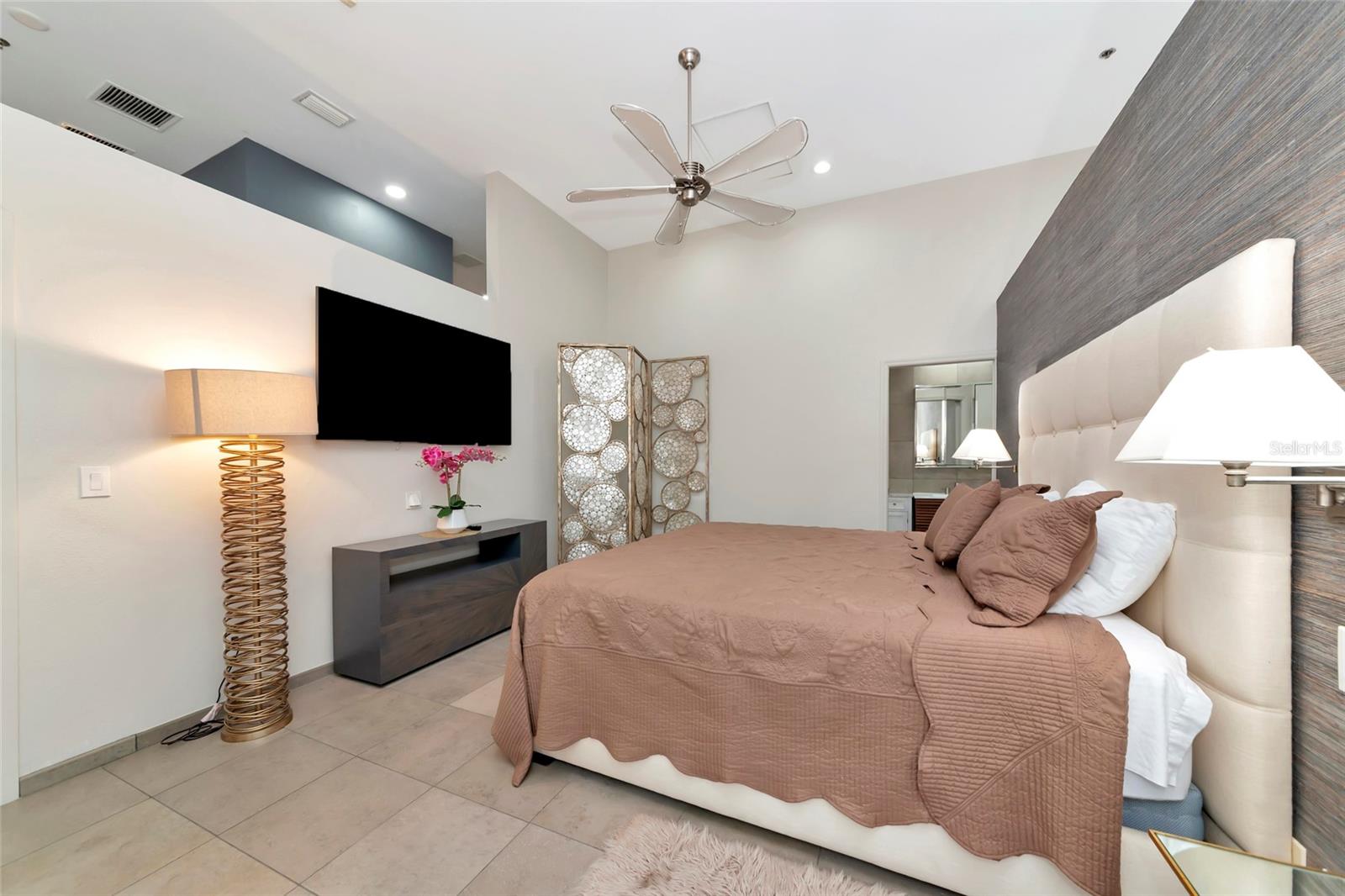 1345 2ND ST, SARASOTA, FL — photo 79