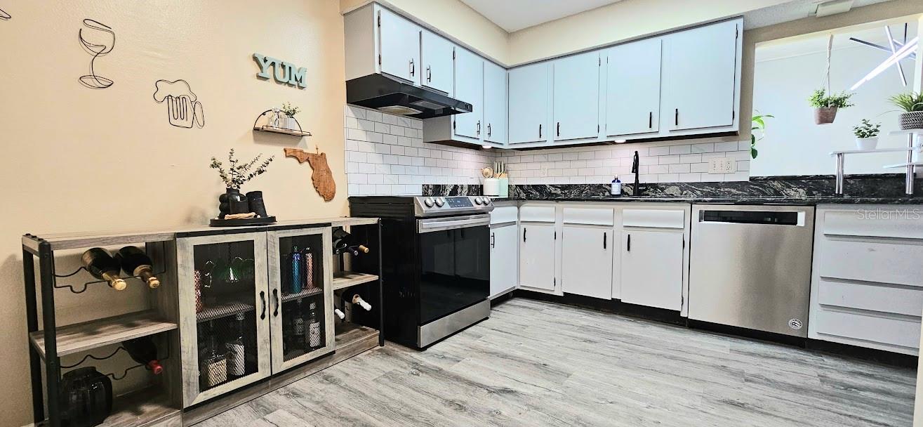 2232 BAHIA VISTA ST #A6, SARASOTA, FL — photo 20