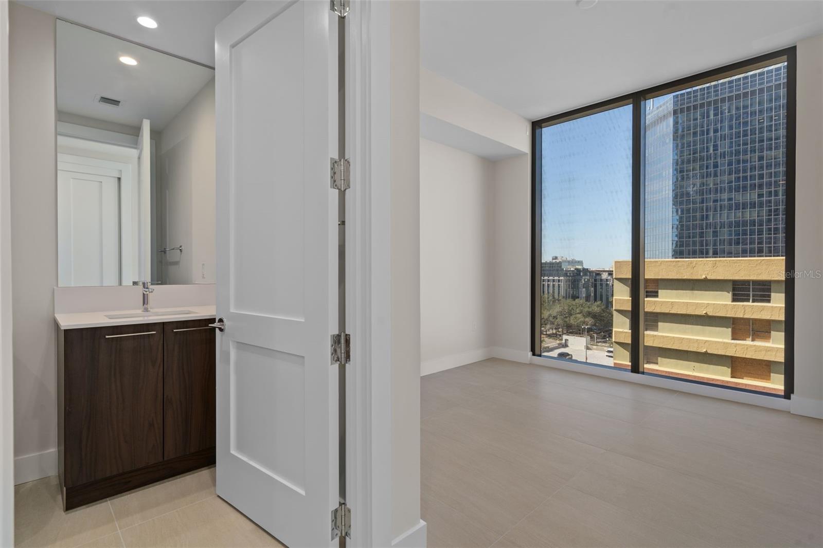 275 1ST AVE S #1001, ST PETERSBURG, FL — photo 25