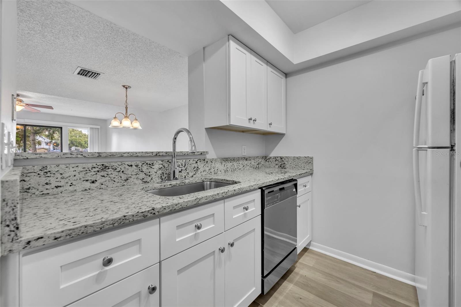 5089 EAGLESMERE DR #D09, ORLANDO, FL — photo 7