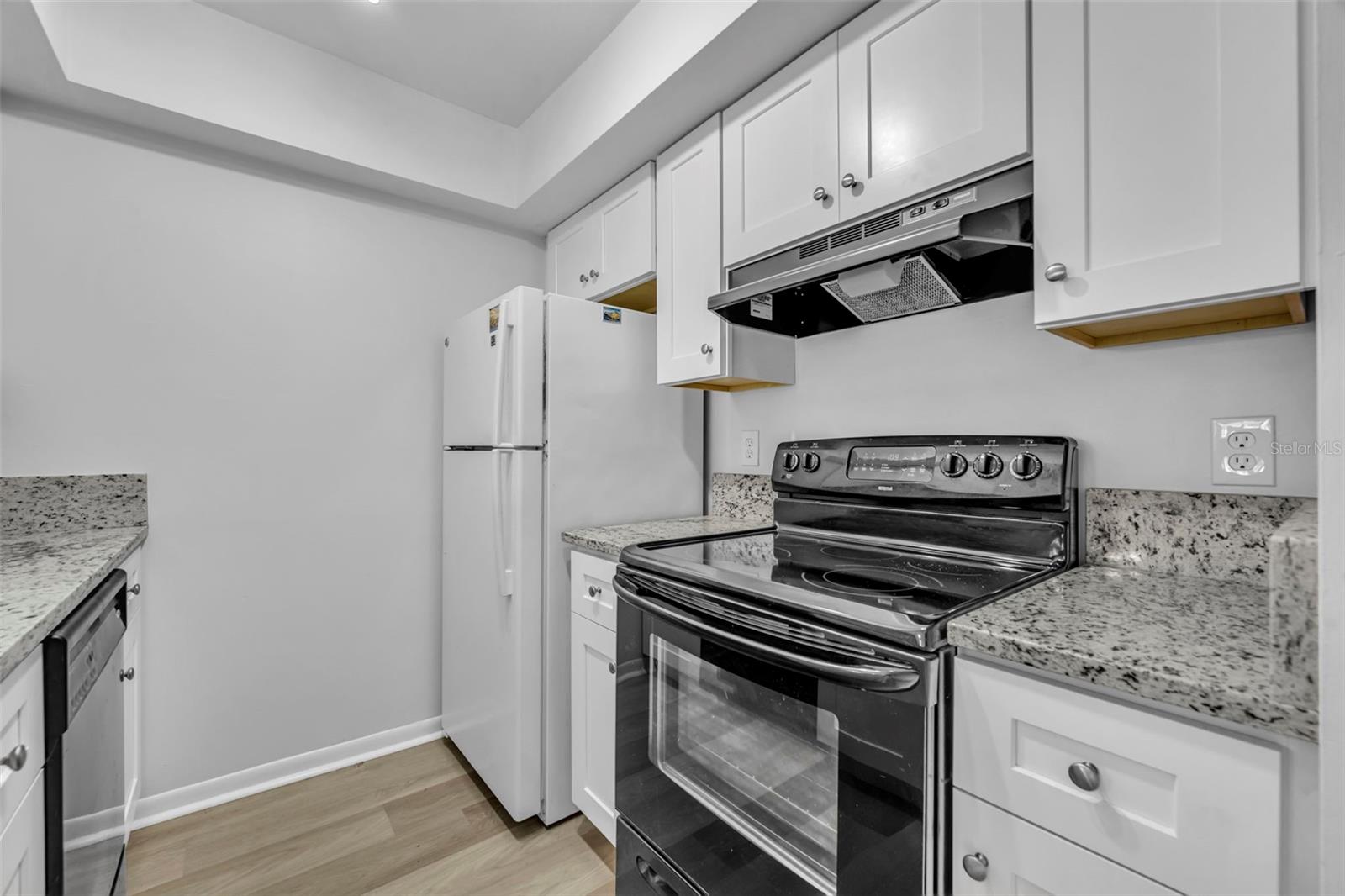 5089 EAGLESMERE DR #D09, ORLANDO, FL — photo 8