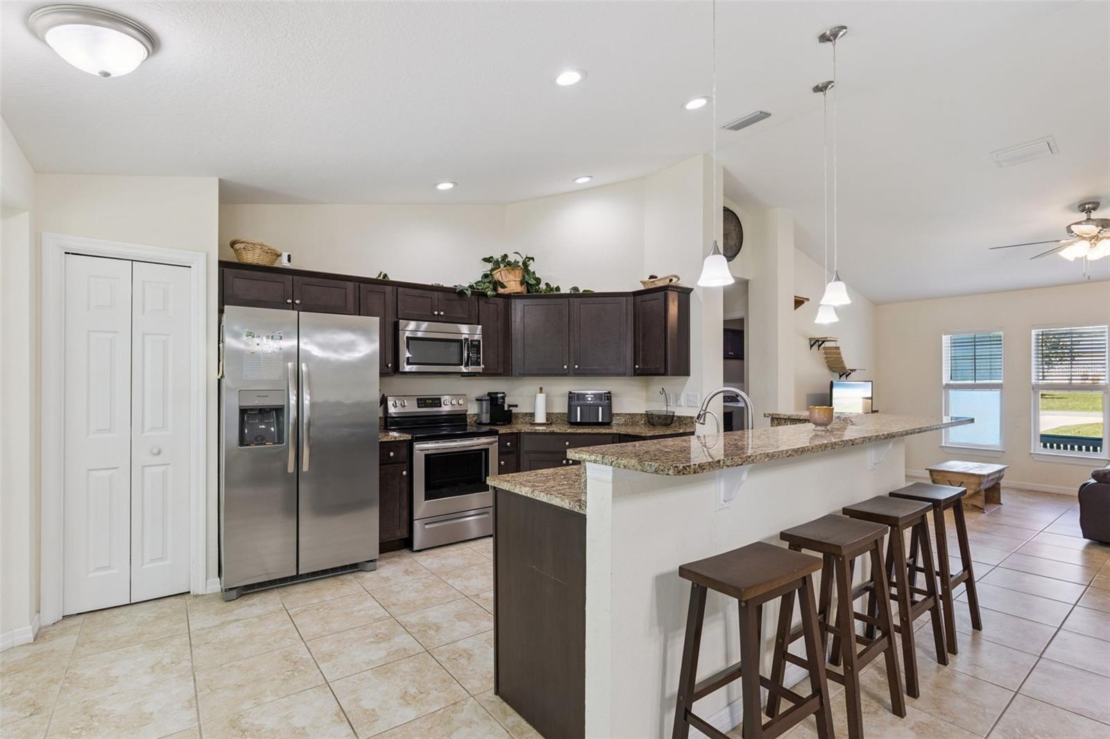 7042 SE 122ND LN, BELLEVIEW, FL — photo 3