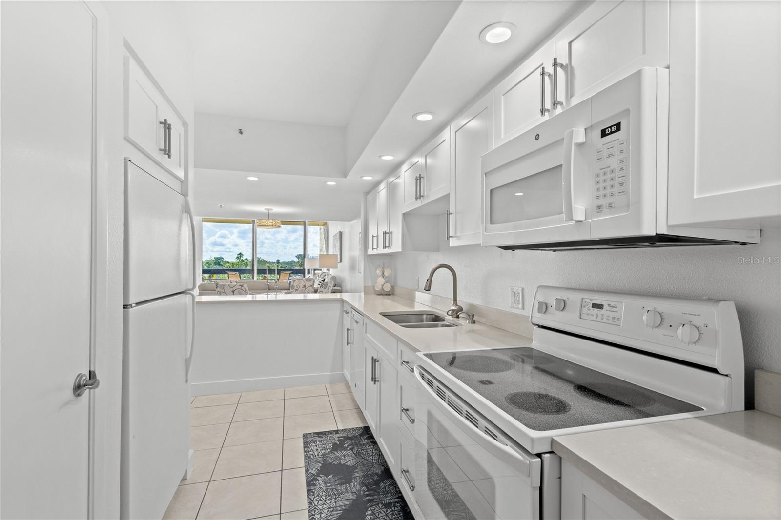 1065 GULF OF MEXICO DR #402, LONGBOAT KEY, FL — photo 12