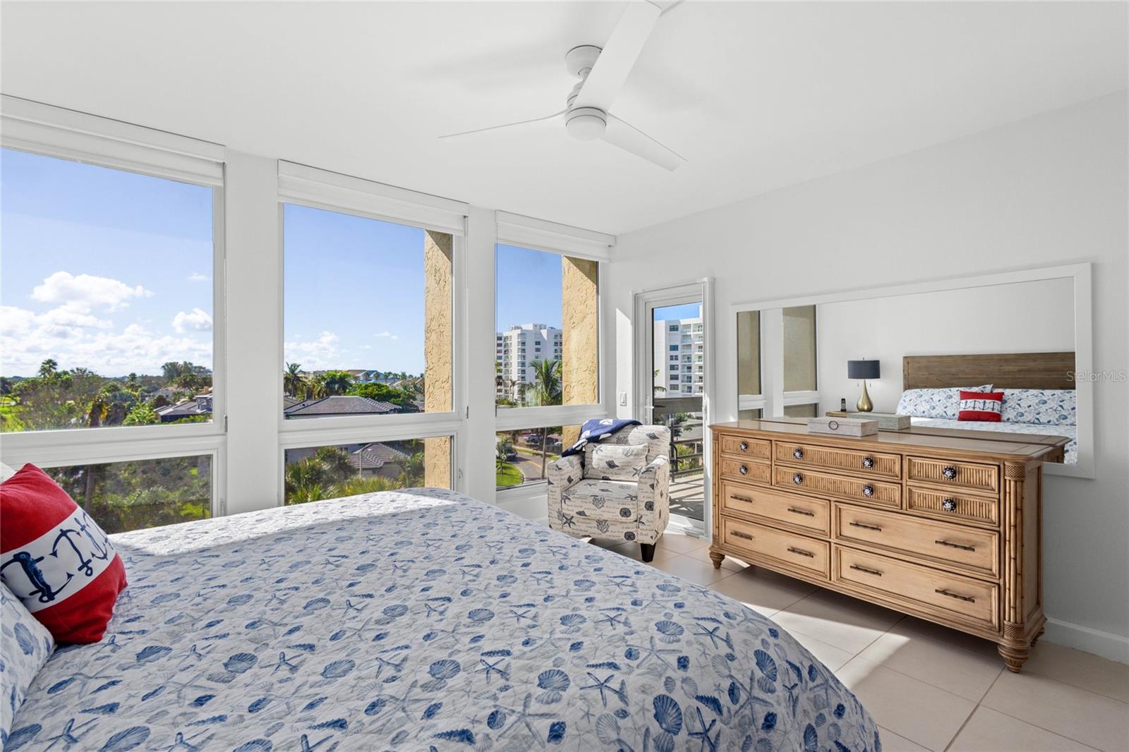 1065 GULF OF MEXICO DR #402, LONGBOAT KEY, FL — photo 17