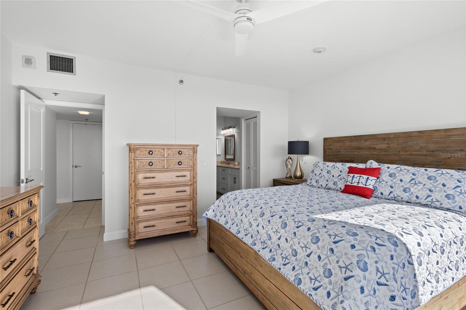 1065 GULF OF MEXICO DR #402, LONGBOAT KEY, FL — photo 19