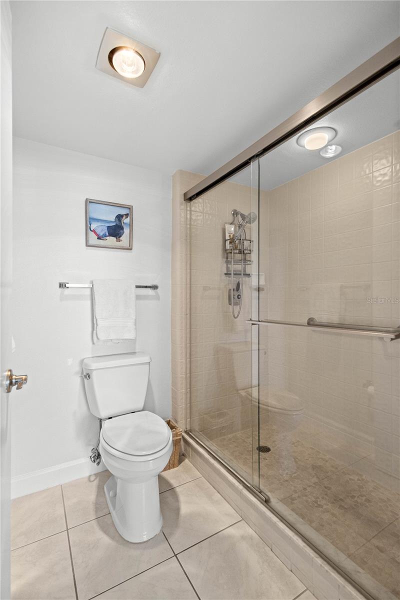 1065 GULF OF MEXICO DR #402, LONGBOAT KEY, FL — photo 21